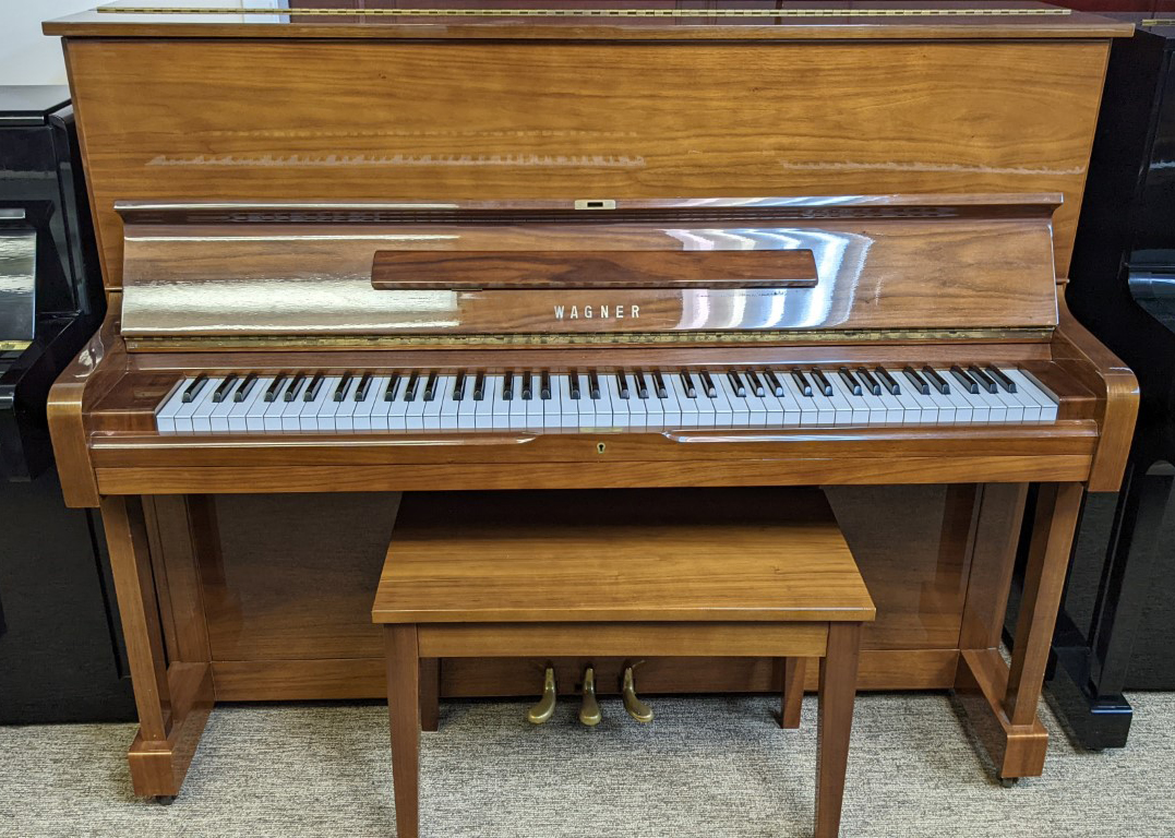 WAGNER U-121 — piano droit, photo 1