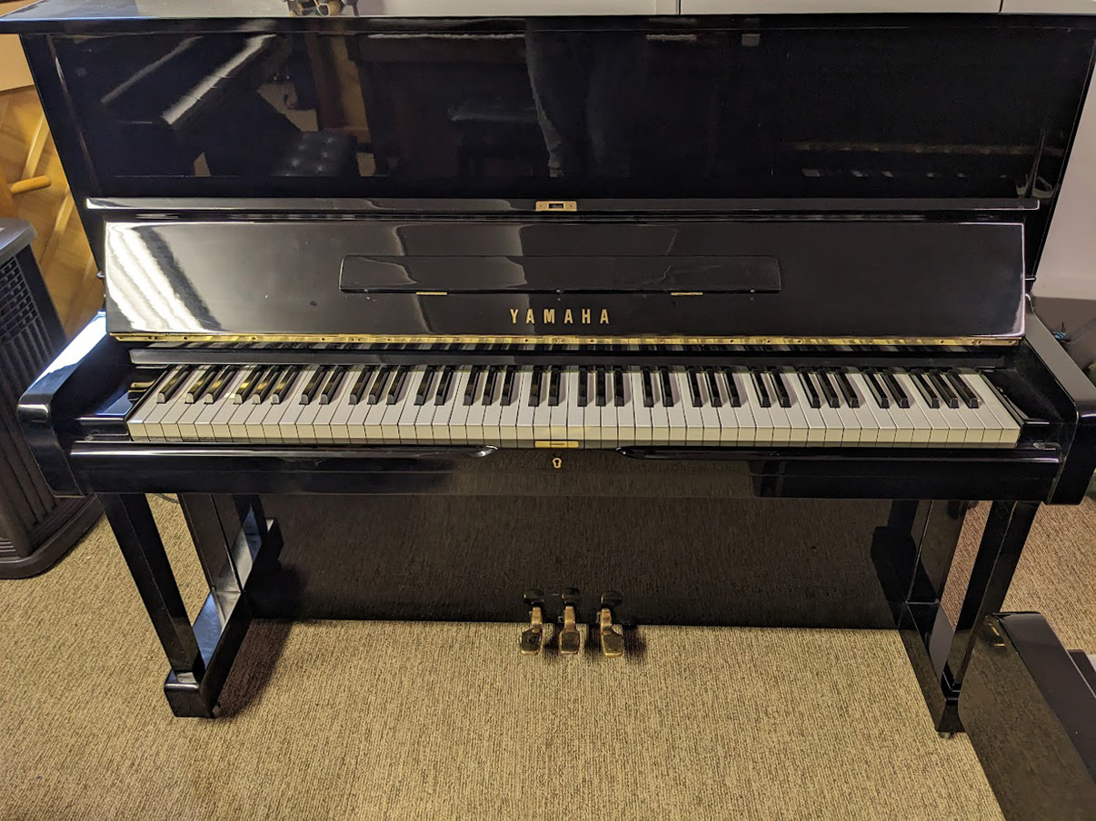 YAMAHA U1 — piano droit