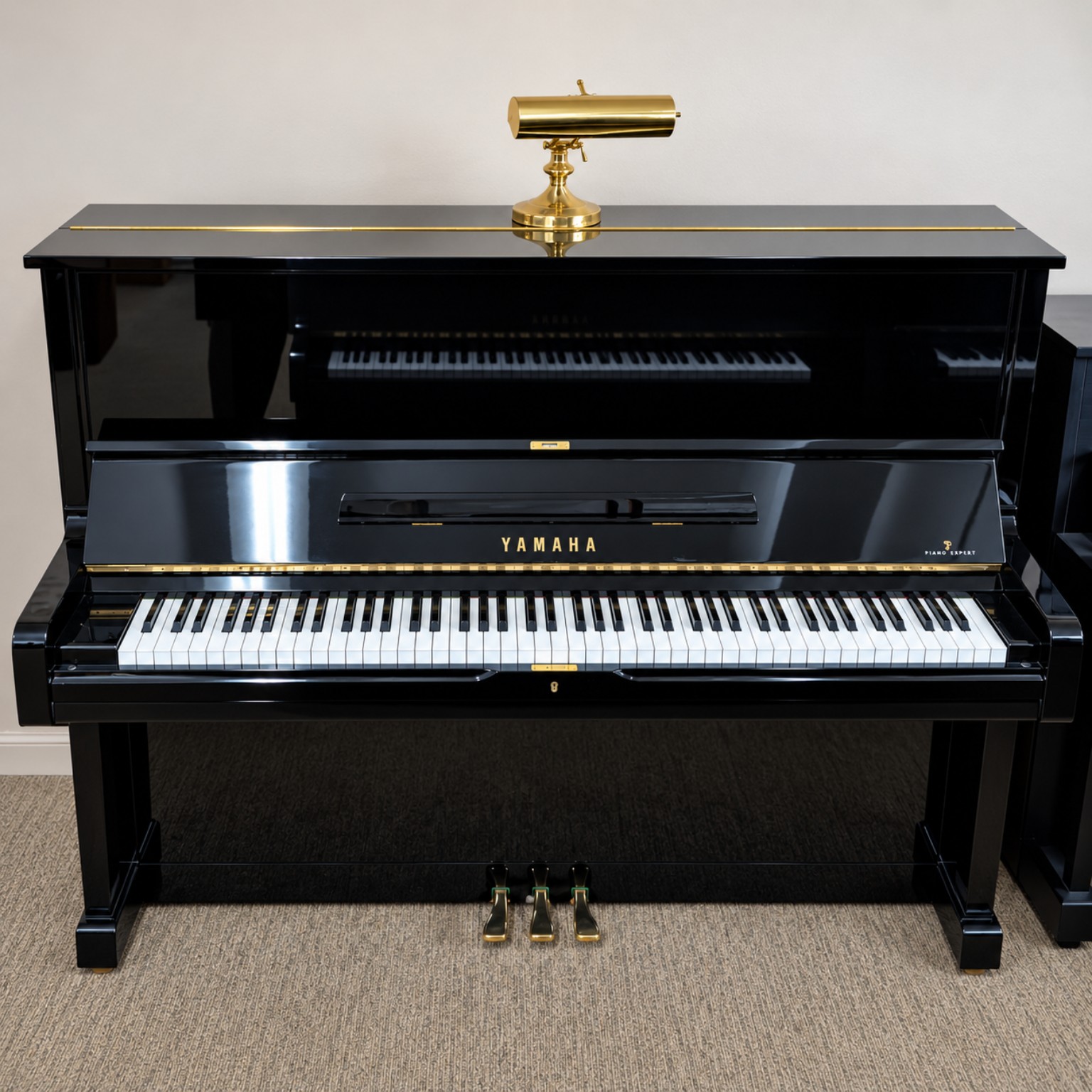 YAMAHA U2 — piano droit