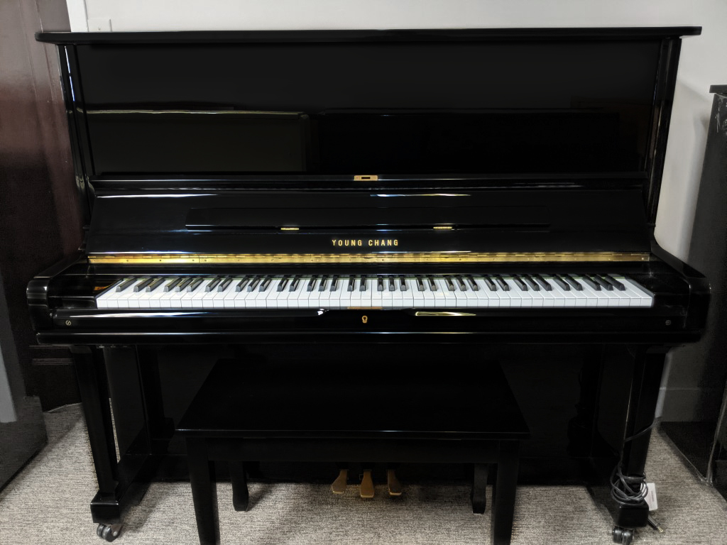 YOUNG CHANG U-131 — piano droit, photo 1