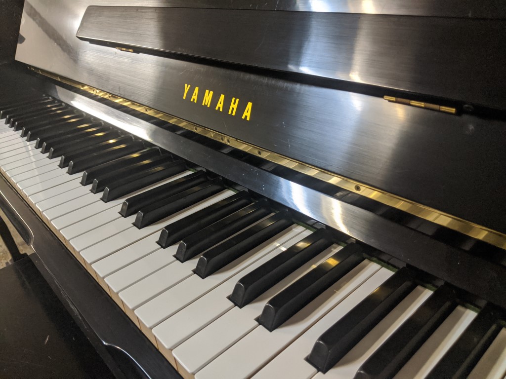 YAMAHA M1AFX — piano vendu