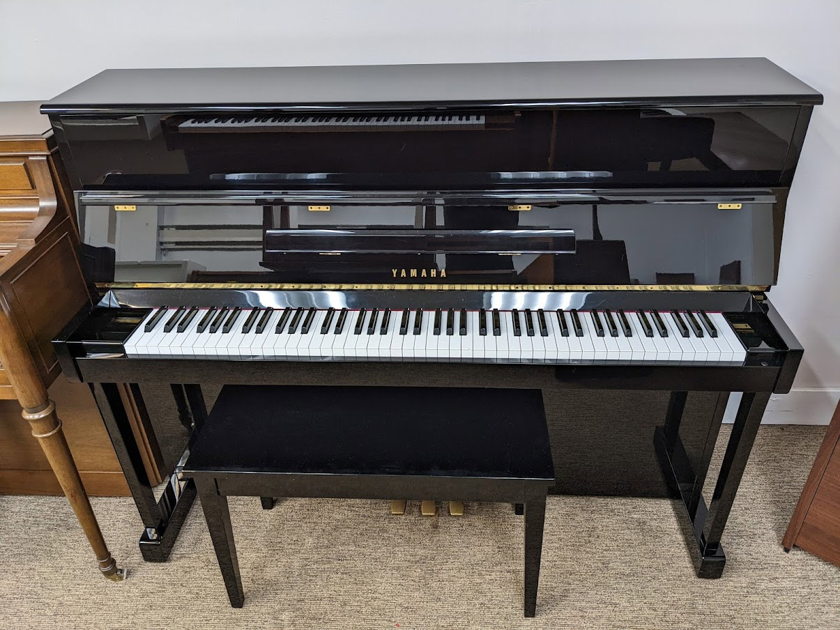 YAMAHA LU-201C