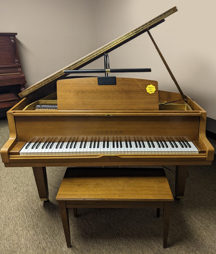 YAMAHA G1 5'3" — sold piano