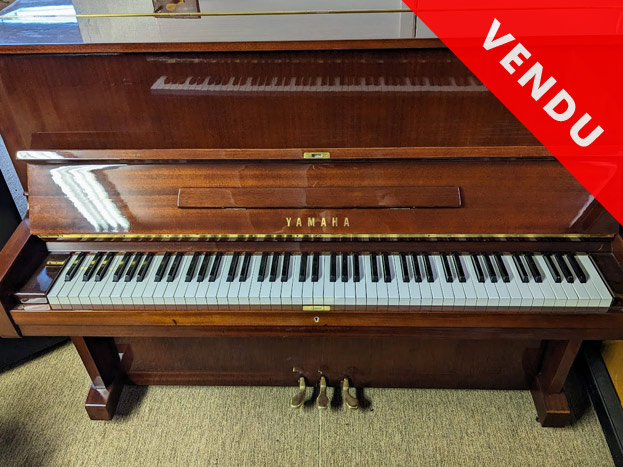 YAMAHA U1