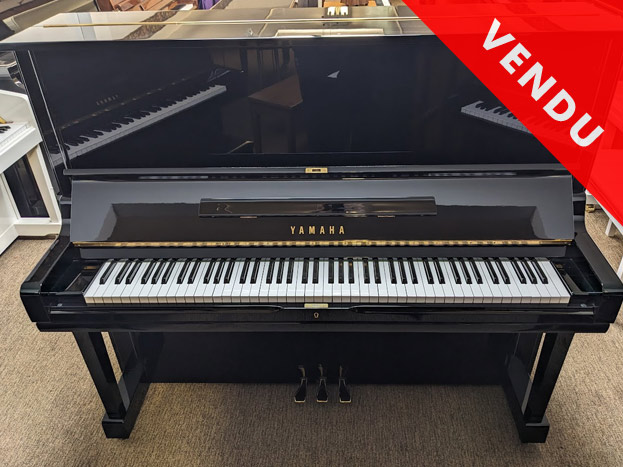 YAMAHA U3