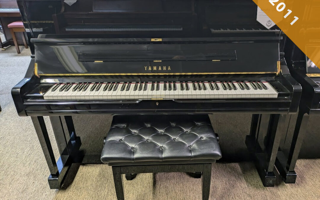 YAMAHA U1