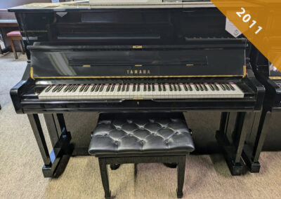 YAMAHA U1