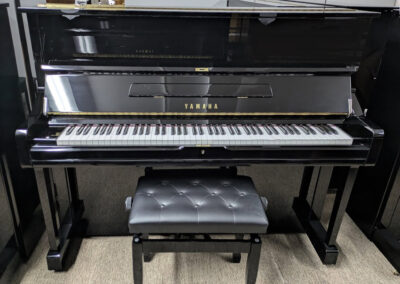 YAMAHA U1 2000